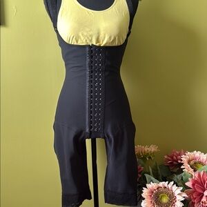 Black Shapewear Bodysuit/ FAJA